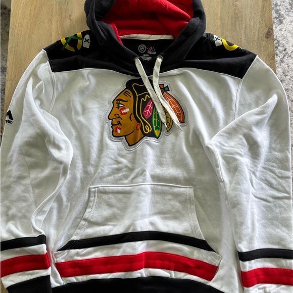 NHL Other - NHL Black and White Sweatshirt with Iconic Design